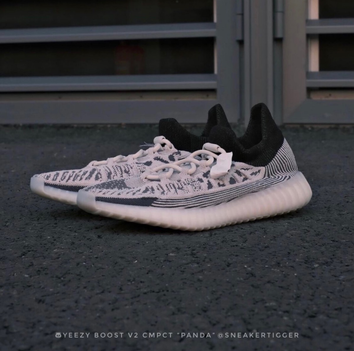 adidas YEEZY BOOST 350 V2 CMPCT “Slate White/Core Black”が国内6月2 ...