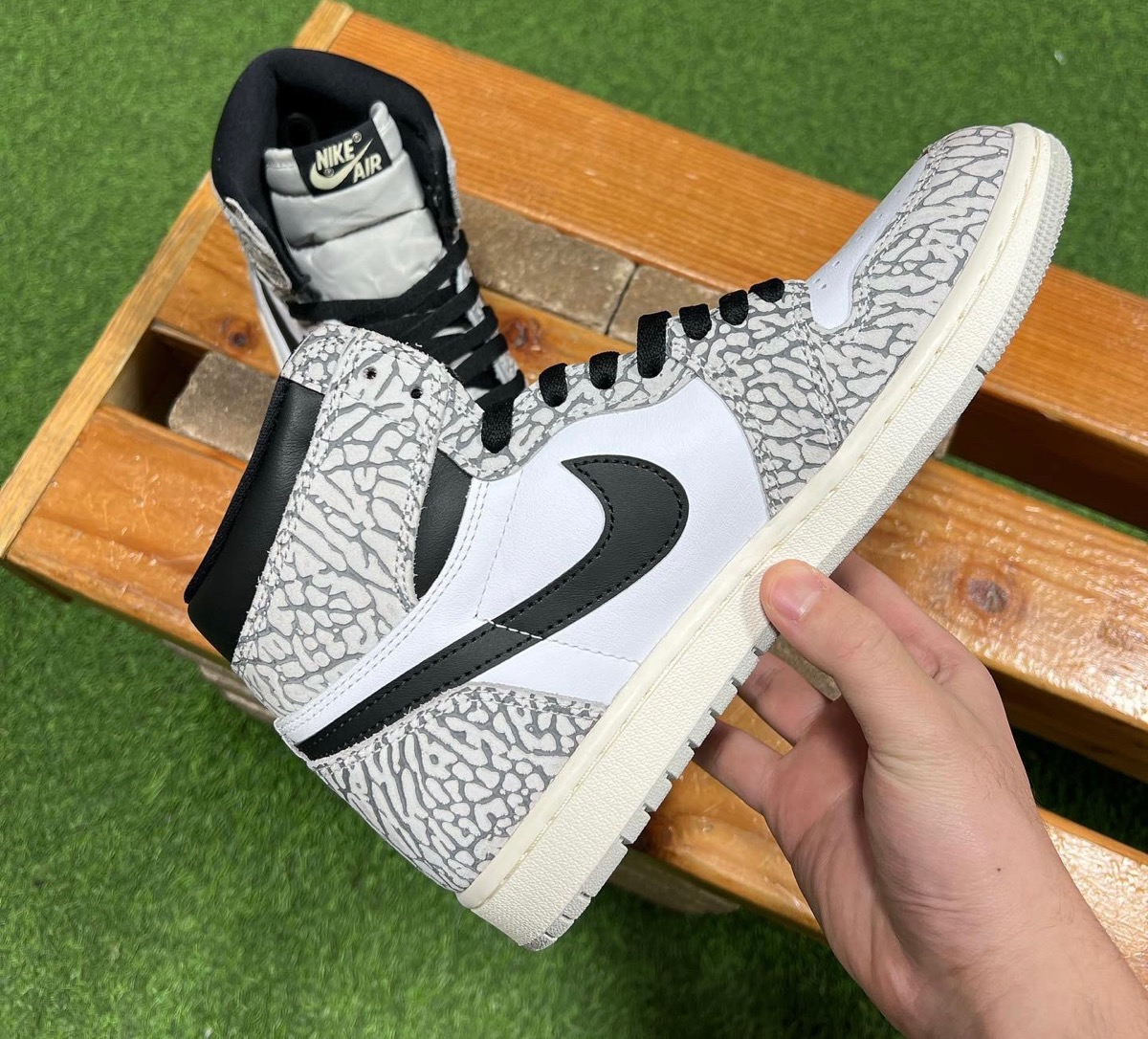 Nike Air Jordan 1 Retro High OG “White Cement”が国内3月1日に発売 