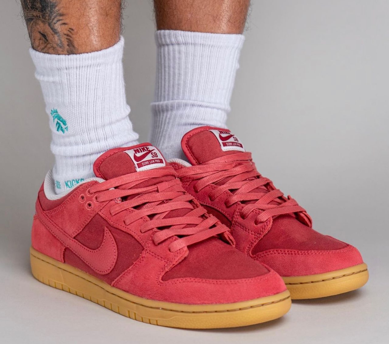 NIKE SB DUNK LOW PRO PREMIUM Adobe