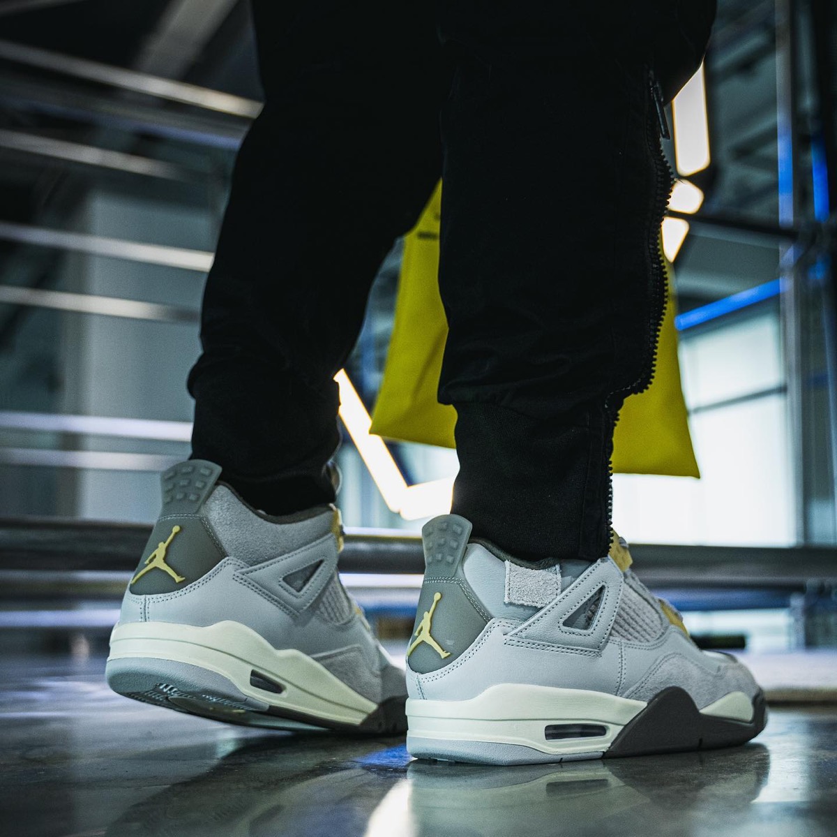 Nike Air Jordan 4 Retro SE Craft “Photon Dust”が国内2月11日／2月16 ...