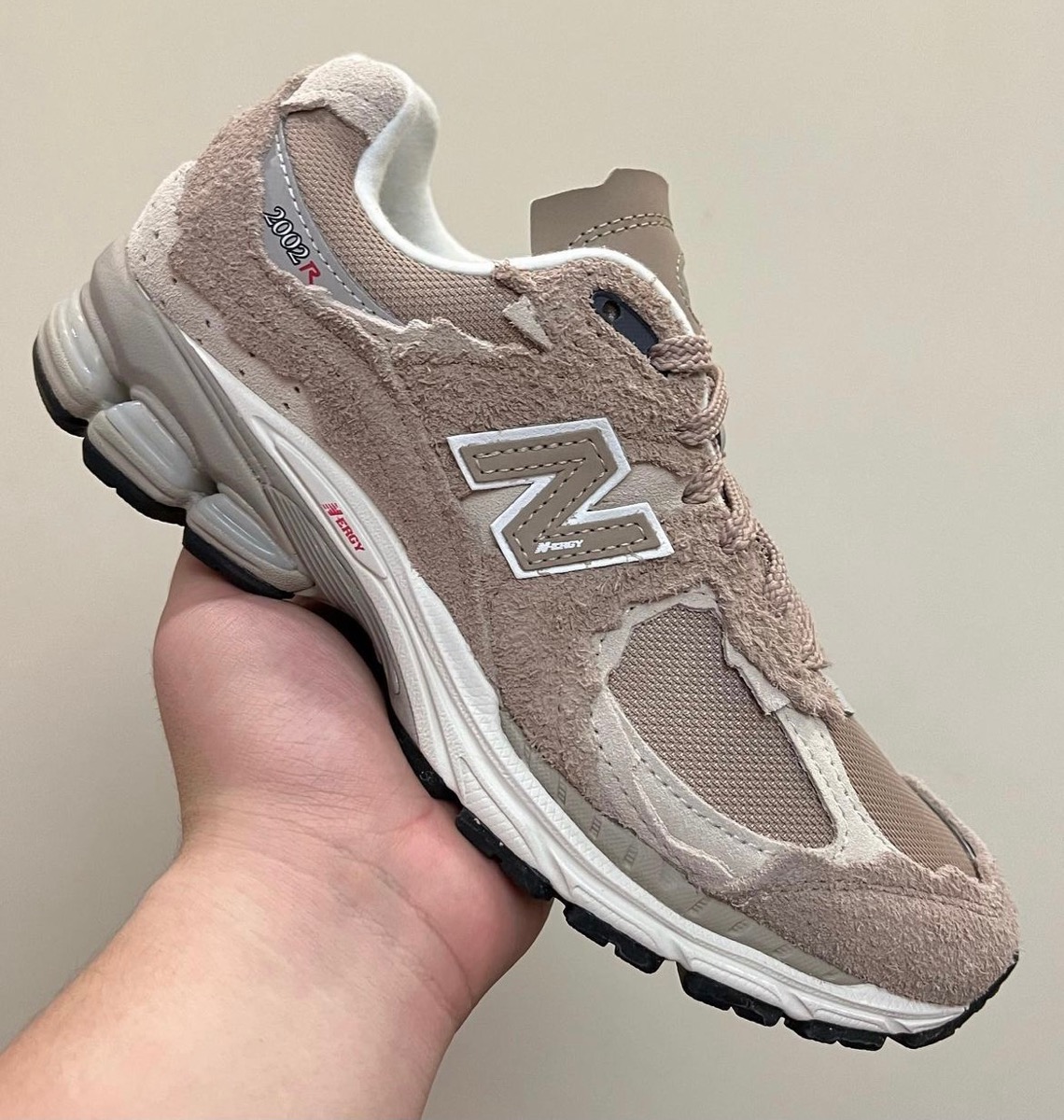 New Balance 2002R Protection Pack グレー lhee.org