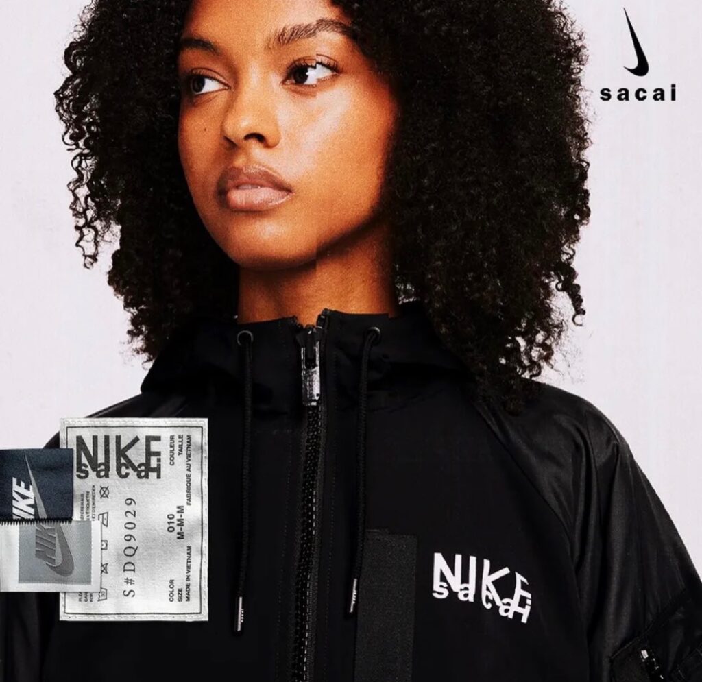 お値引きしました！sacai×NIKE  リメイク風トップス着丈