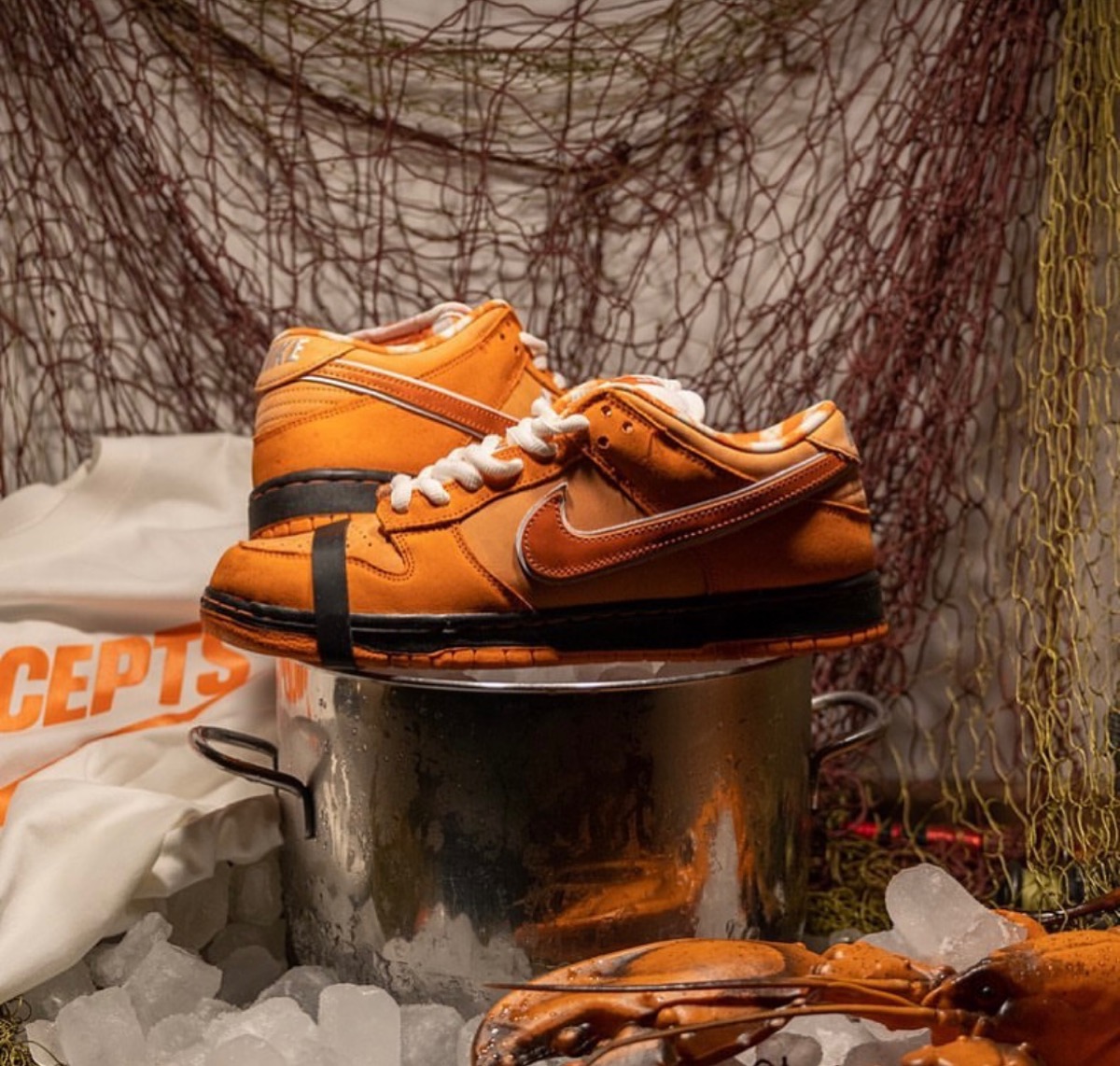 Concepts × Nike SB Dunk Low OG QS “Orange Lobster”が国内2月28日に 