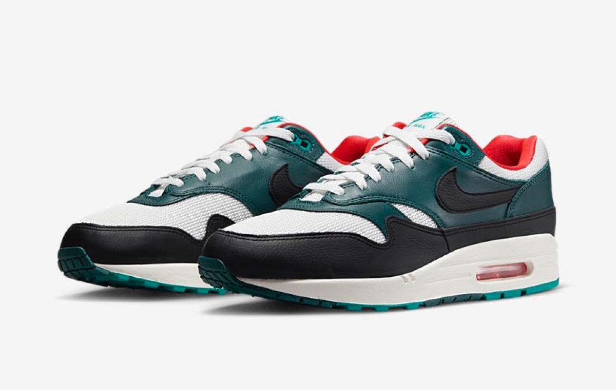 NIKE LFC LeBron Air Max 1 リヴァプール エアマックス-