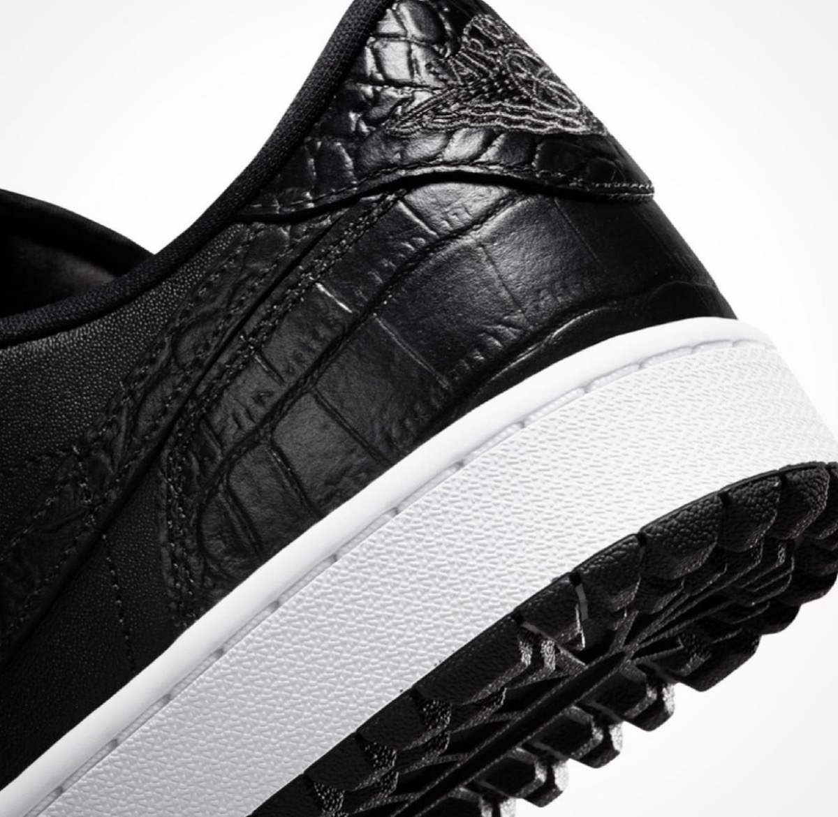 Nike AJ1 Low Golf "Black Crocodile Skin"