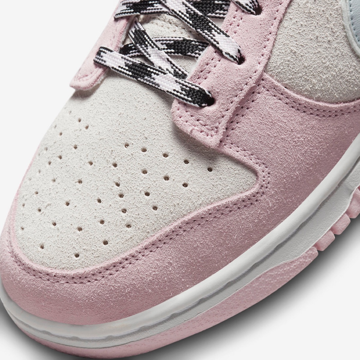 Nike Wmns Dunk Low LX “Black Suede” & “Pink Foam”が国内1月17日に