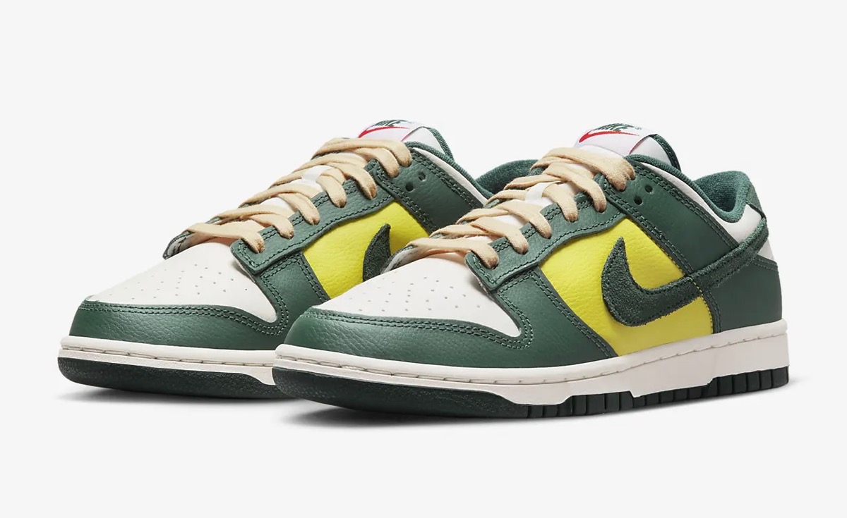 NIKE WMNS DUNK LOW "BARELY GREEN"