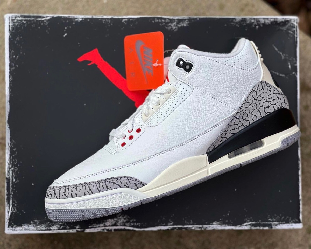Nike Air Jordan 3 Retro "White Cement Re