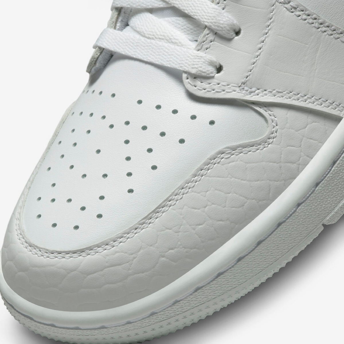 Nike Air Jordan 1 Low Golf “White Crocodile Skin”が国内5月26日に 