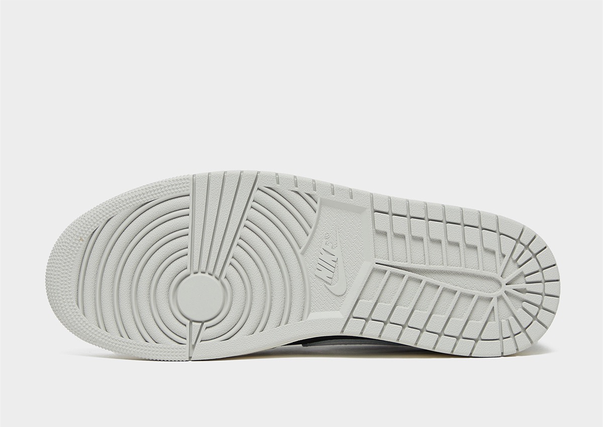 Nike Air Jordan 1 Low OG “Black Cement”が国内6月23日に発売予定 