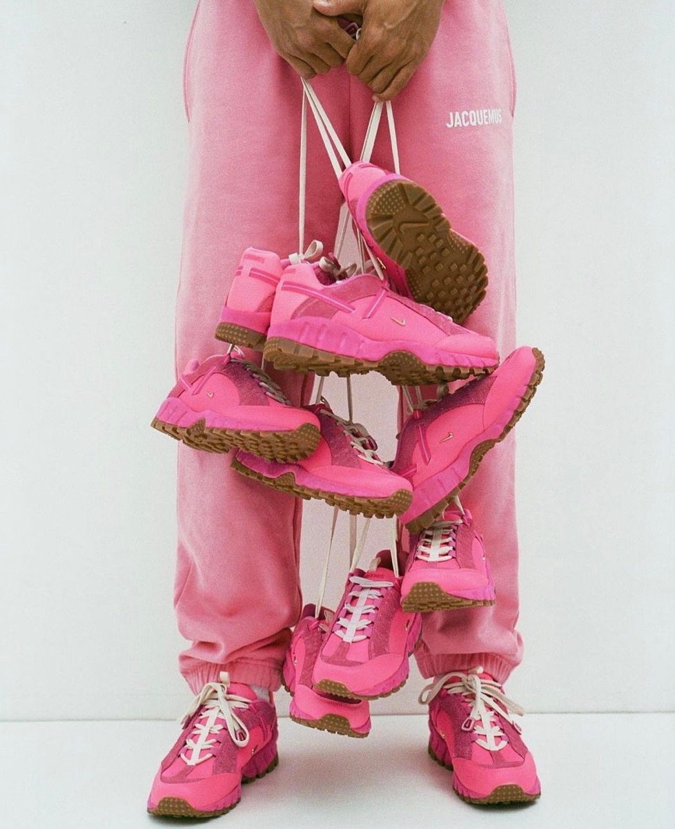 Jacquemus × Nike Wmns Air Humara LX “Pink Flash”が国内12月9日に 