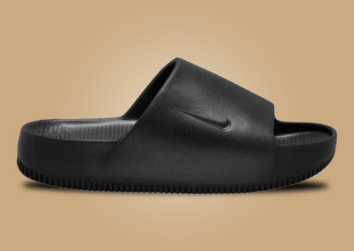 Nikeの新型サンダルCalm Slideの新色が国内に発売［FD