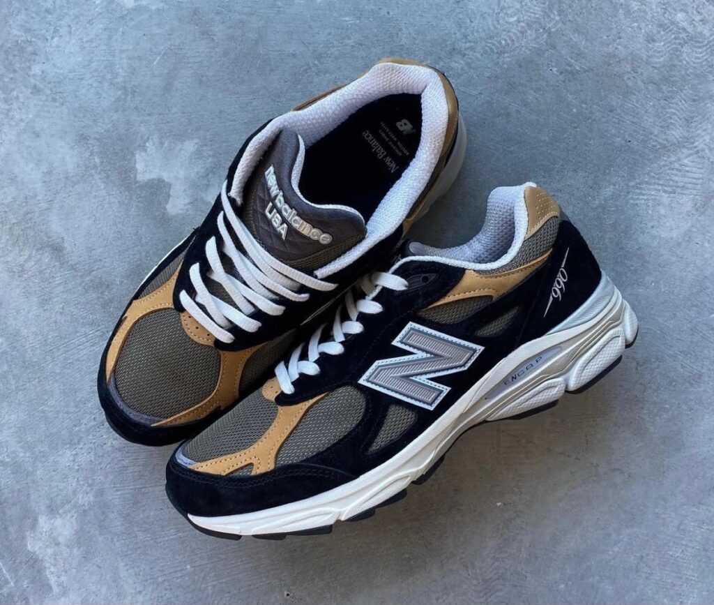 New Balance 990V3 Black Tan 27.5