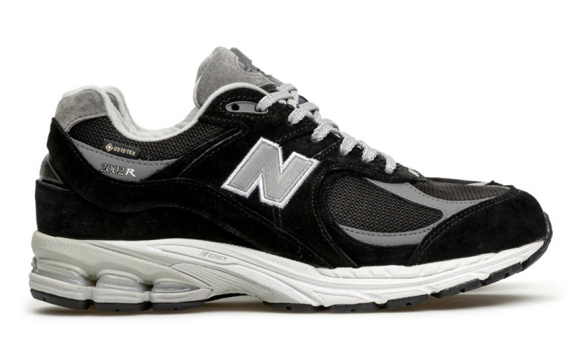 New Balance『2002R GORE-TEX “Black”』の国内再販情報 【6月2日 ...