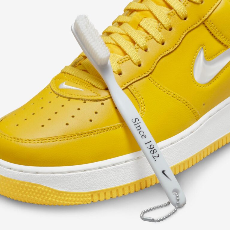 nike air force 1 yellow swoosh