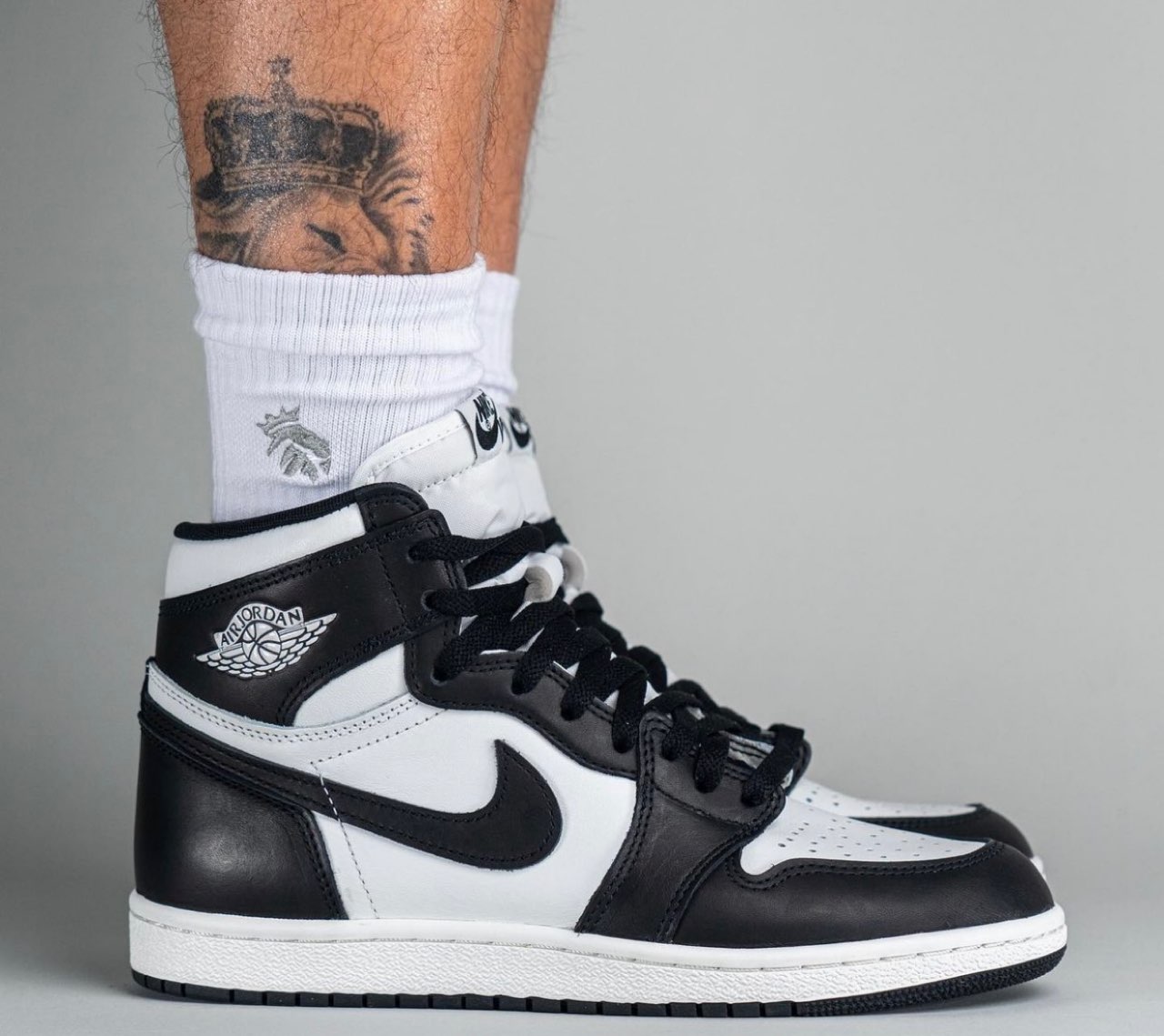 Nike Air Jordan 1 High 85 Black White 2 15