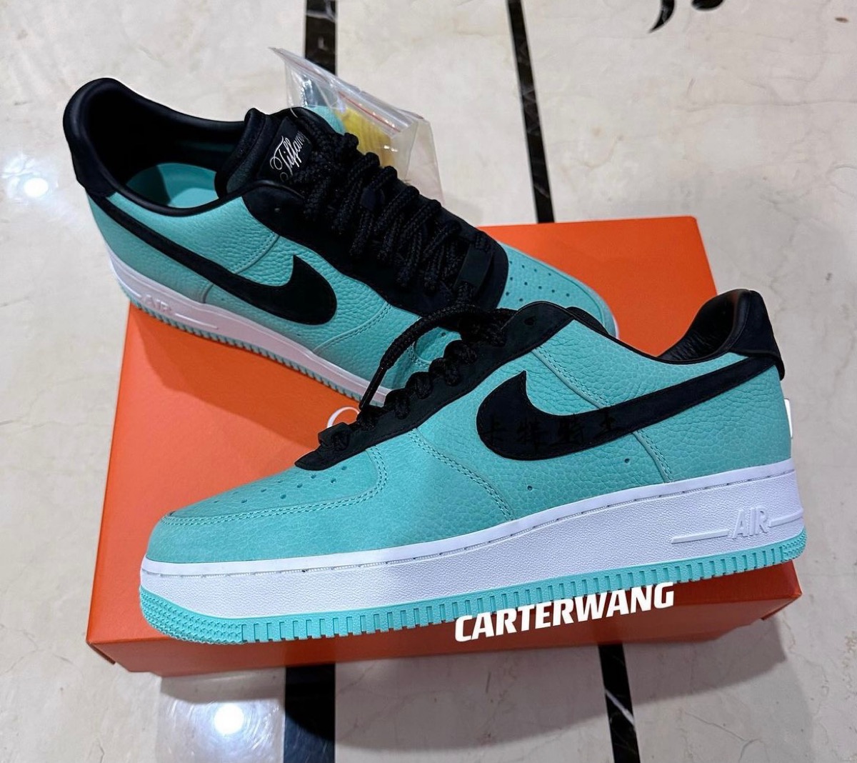 紺×赤 新品未使用 ナイキ ティファニー スニーカー Tiffany NIKE