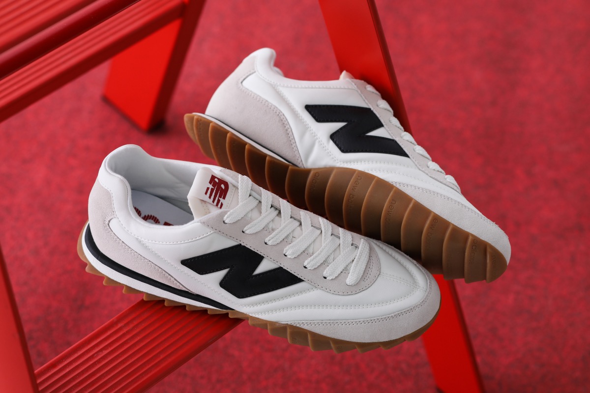 New Balance 『RC30 “Grey” & “White”』が国内3月10日より発売中