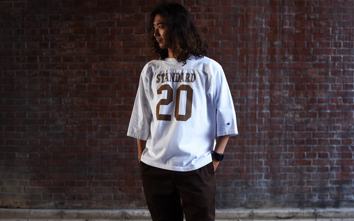 Standard California × Champion フットボールTシャツが国内3月17日に ...