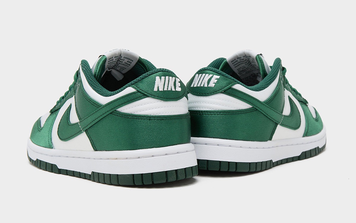 Nike WMNS Dunk Low Satin Green サテングリーン