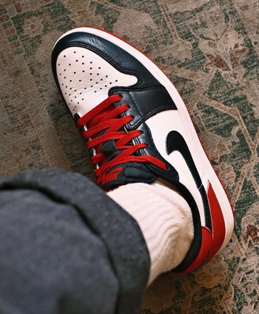 nike black toe