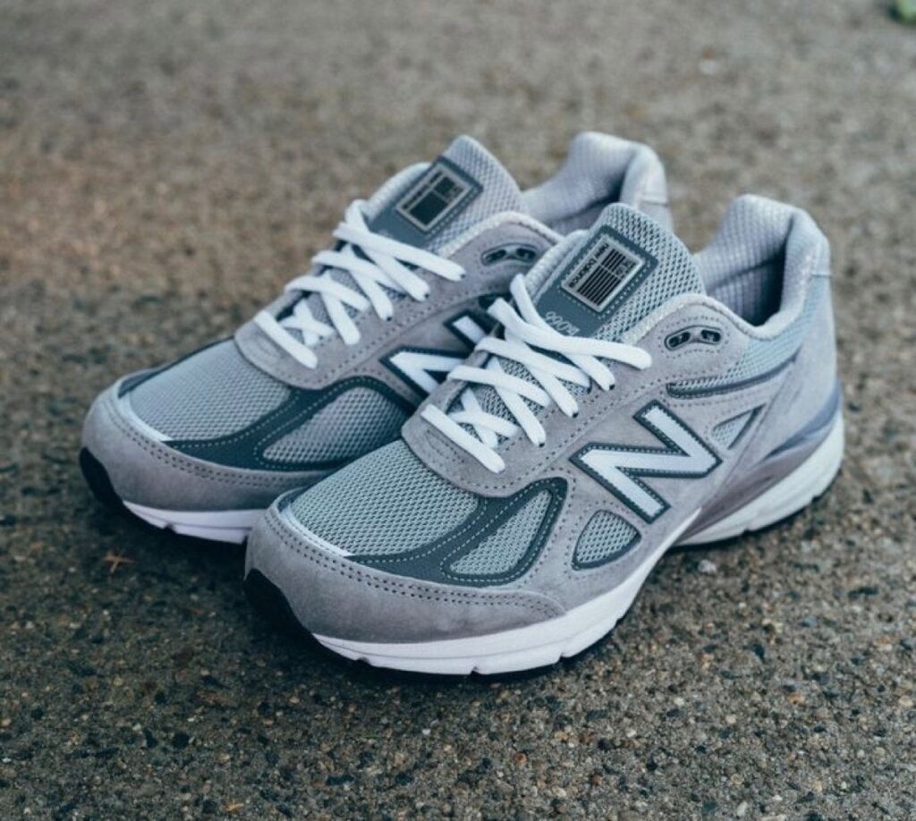 希少サイズ】定価37400円 25センチ 990 v4 grey day - スニーカー