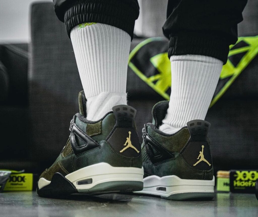 jordan 4 se