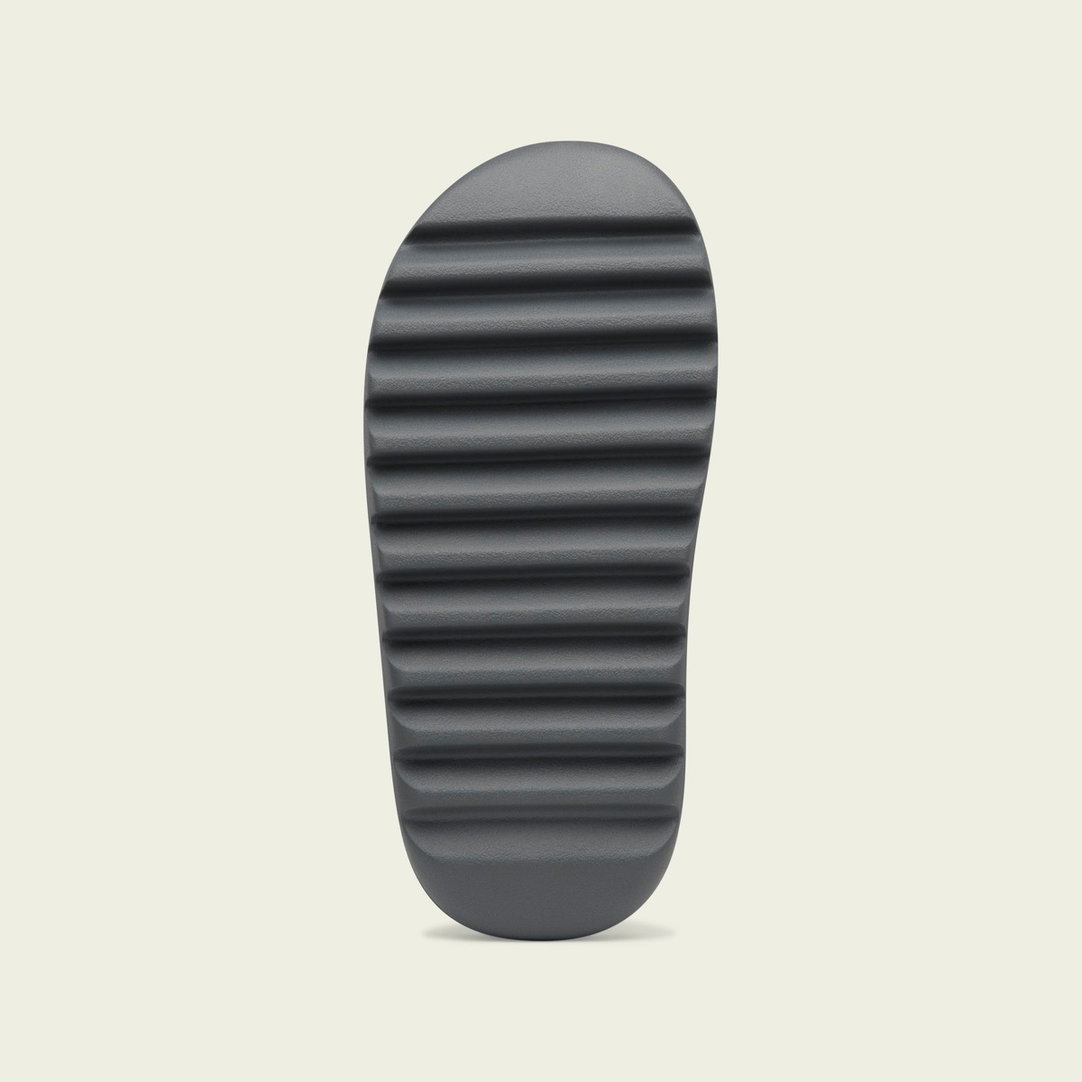 adidas YEEZY SLIDE “SLATE GREY”が国内3月21日に再販［ID2350］ | UP 