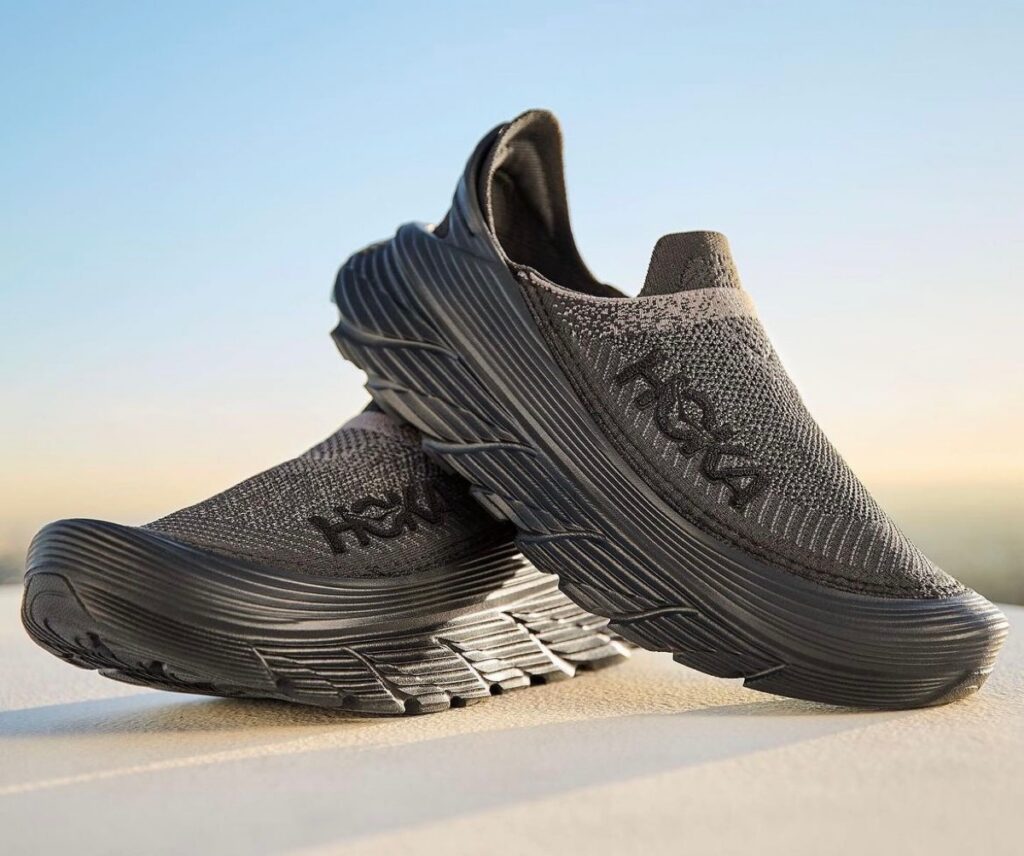 HOKA の新感覚スリッポン『RESTORE TC』全4色が国内8月1日より発売