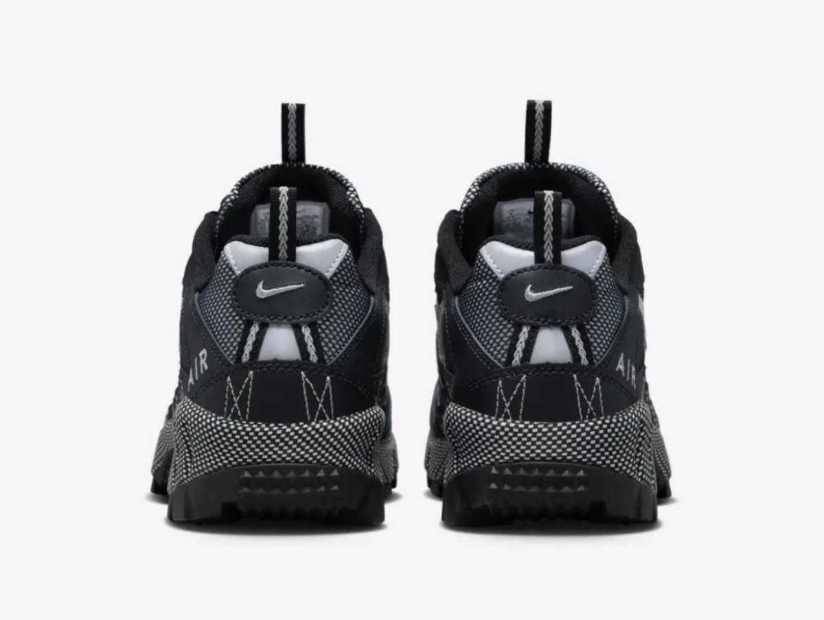 Nike Air Humara QS “Black and Metallic Silver”が国内7月12日に発売