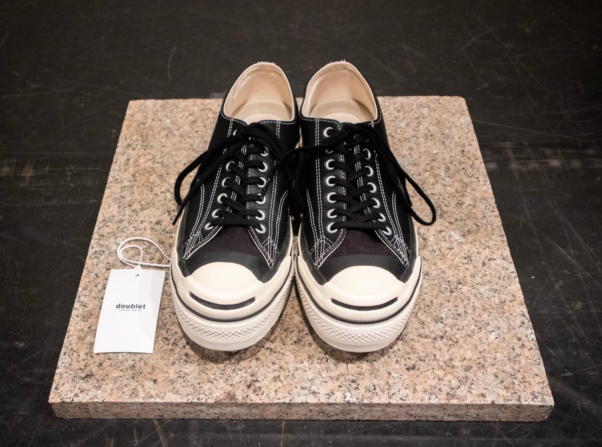 100足限定！NUMBER (N)INE  converse  ジャックパーセルボディに五線譜が施されています