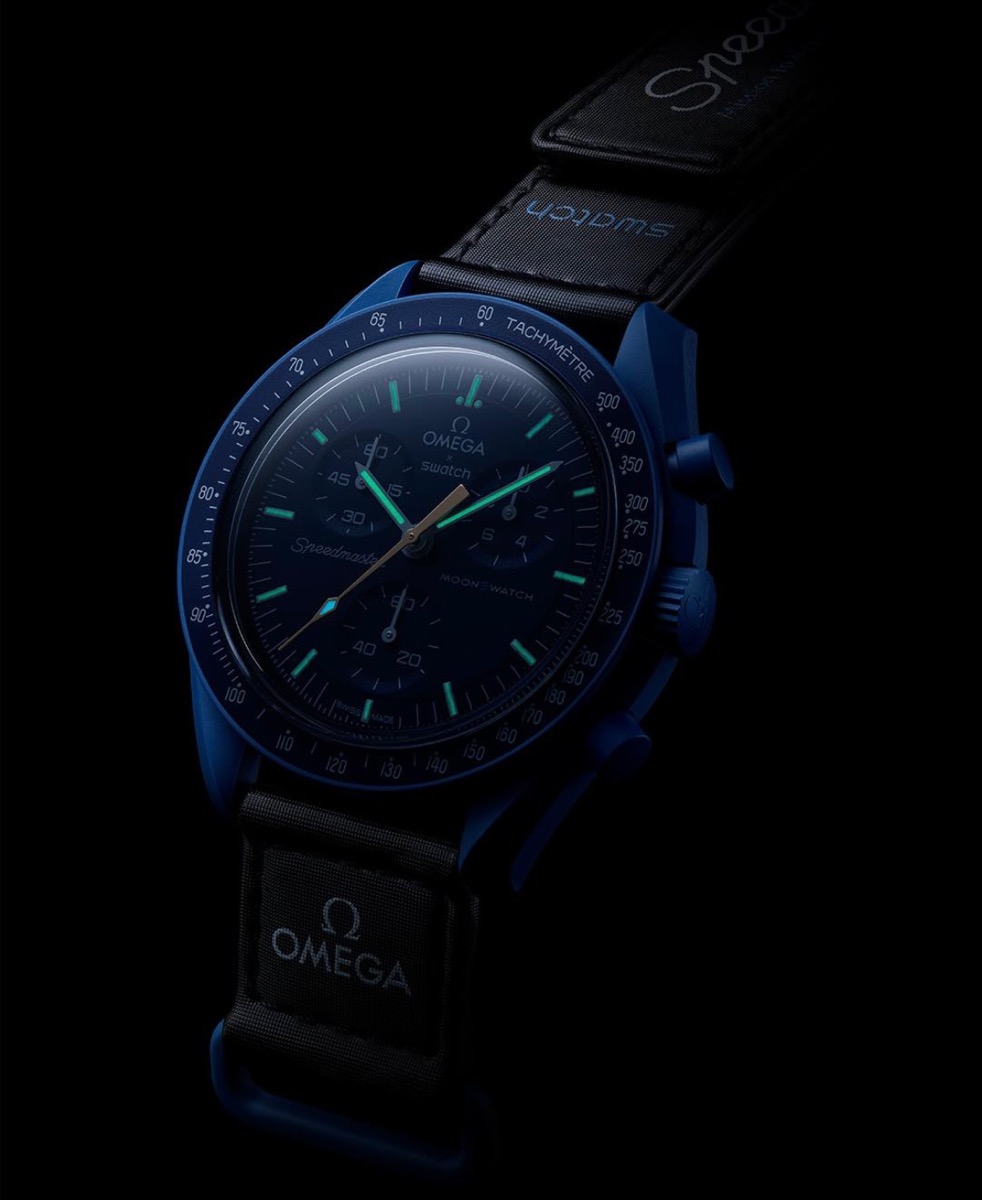 OMEGA × Swatch 『MoonSwatch “Mission to Neptune Moonshinegold”』が