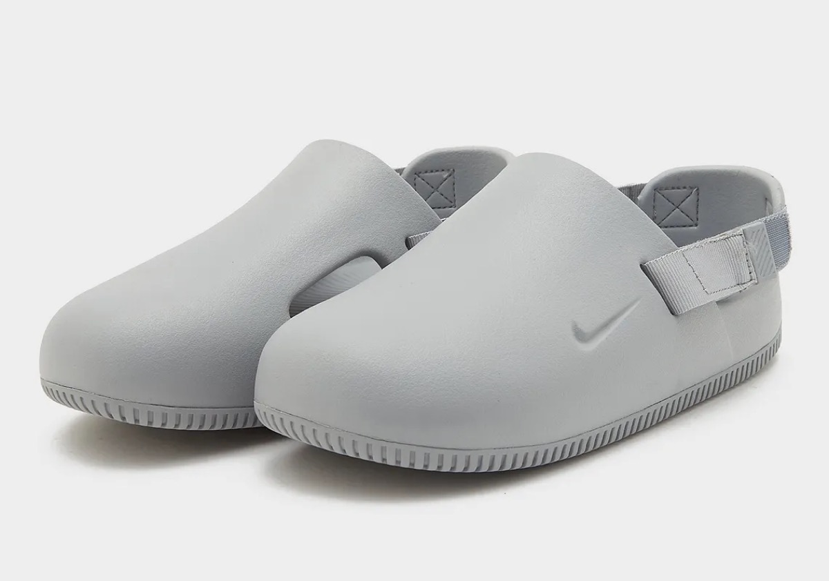 Nikeのストラップ付きミュール『Calm Mule』全4色が国内発売開始