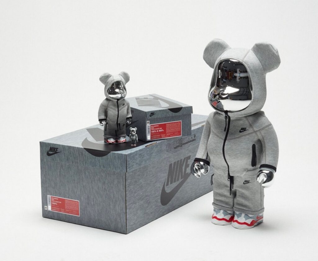 MEDICOMTOY × Nike TECH FLEECE N98 BE@RBRICKが国内9月16日に発売予定 ...