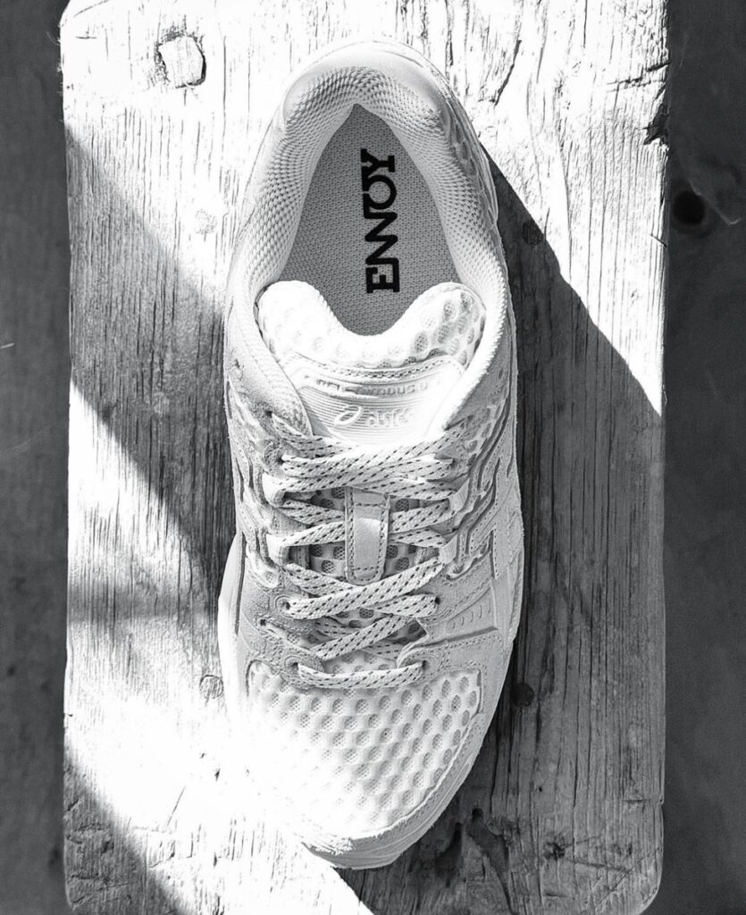ennoy asics 24.5 靴