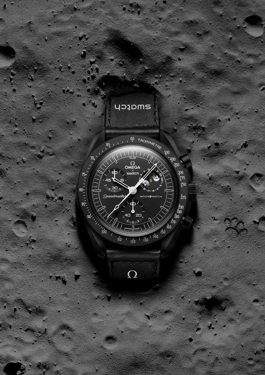 OMEGA × Swatch × Snoopy『MoonSwatch “MISSION TO THE MOONPHASE”』の 