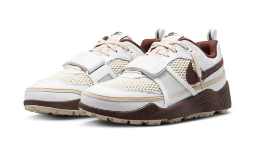 Travis Scott x Nike Zoom Field Jaxx “White and Light Chocolate”が国内1月31日に発売［HQ3073-100］