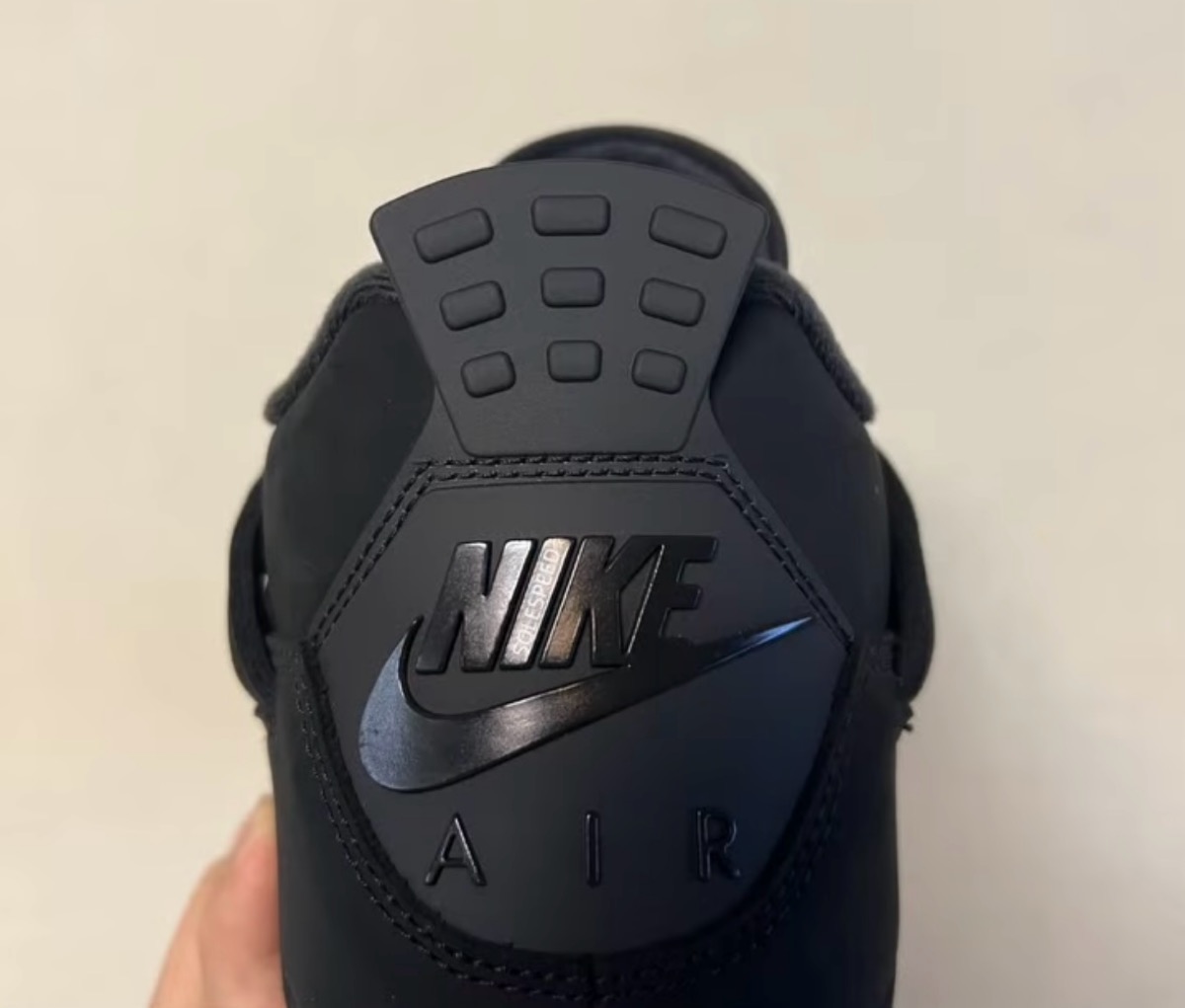 高級感漂う一足！！！Nike Air Jordan XXXII “Black Cat” - 大阪