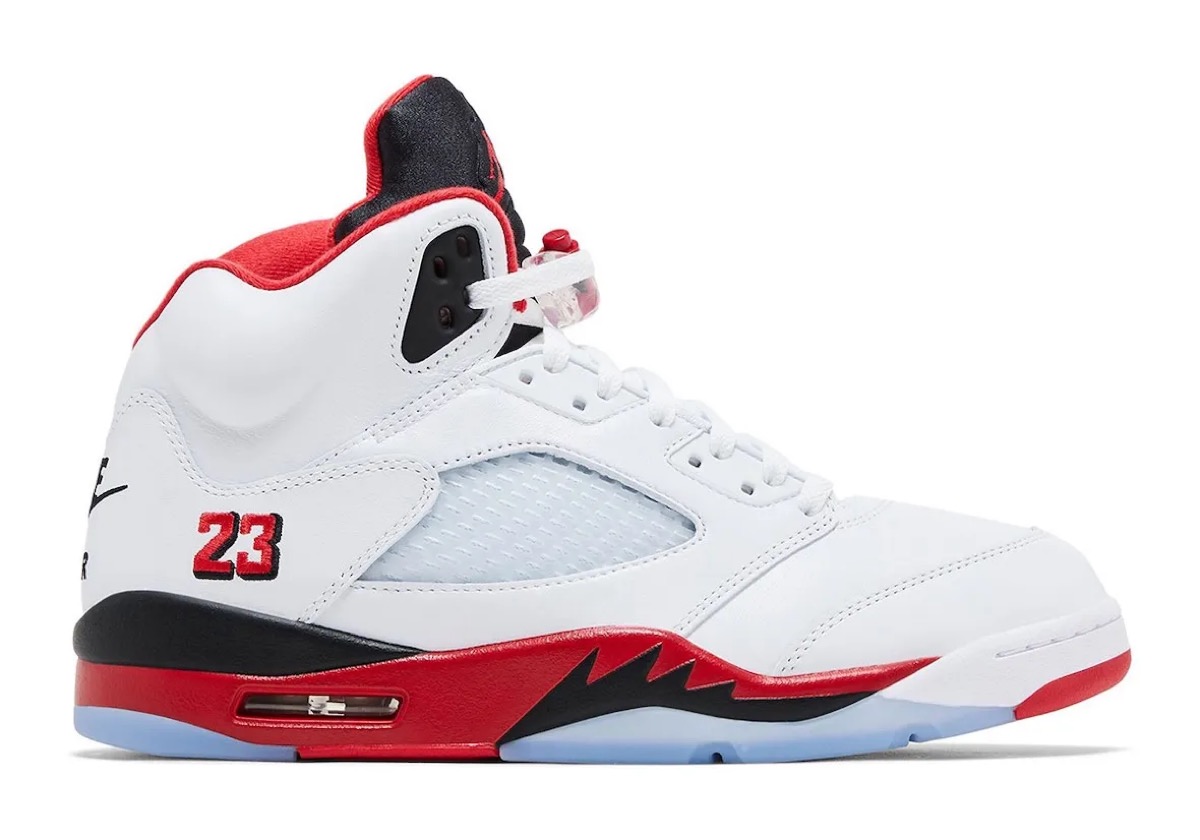 Nike Air Jordan 5 Retro “Fire Red Black Tongue”が9月13日に