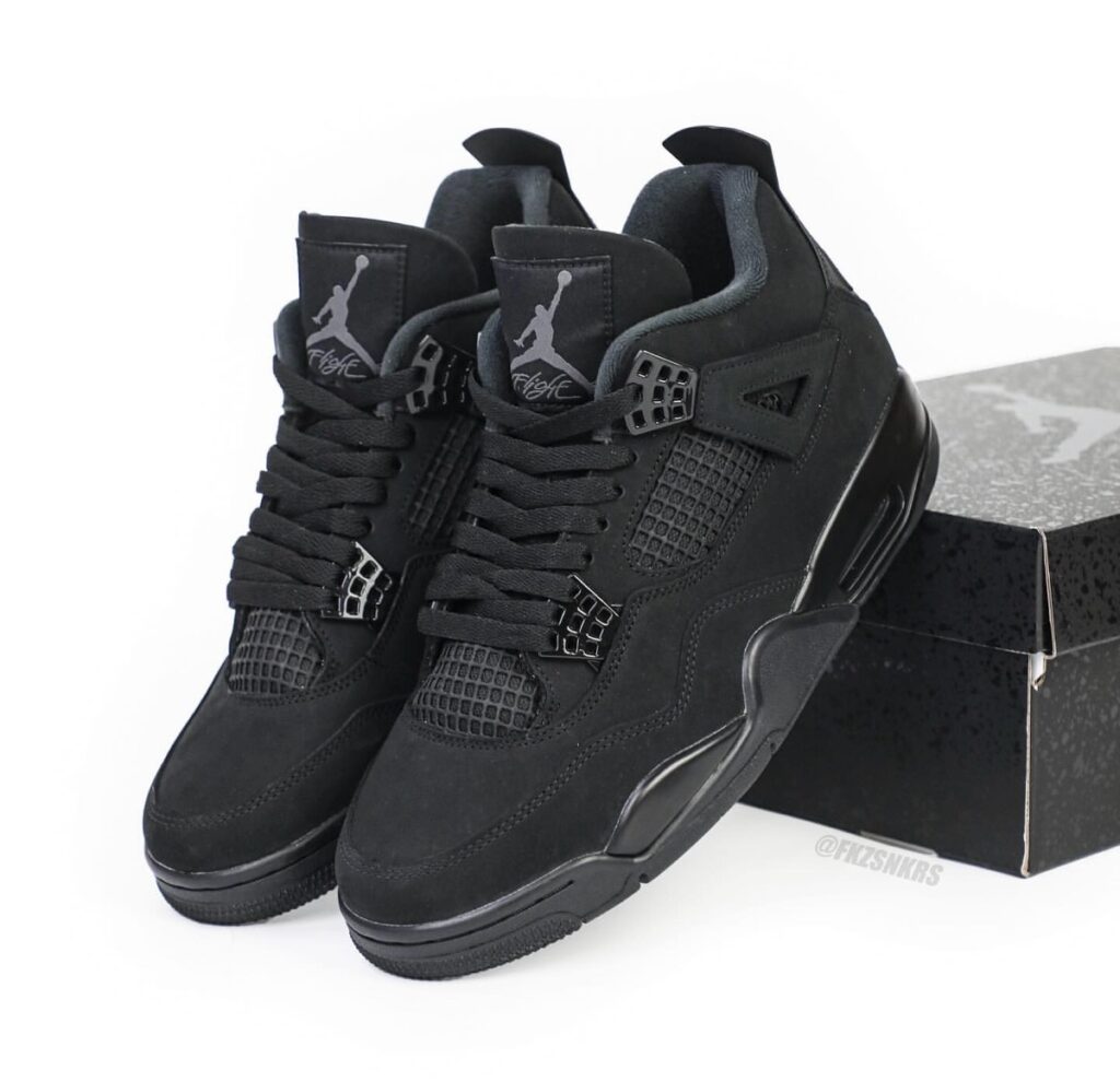 Nike エアジョーダンワンテイク4 Black 新品未使用27 Nike Air Jordan 4 Retro “Black Cat”が11月28日に復刻発売予定