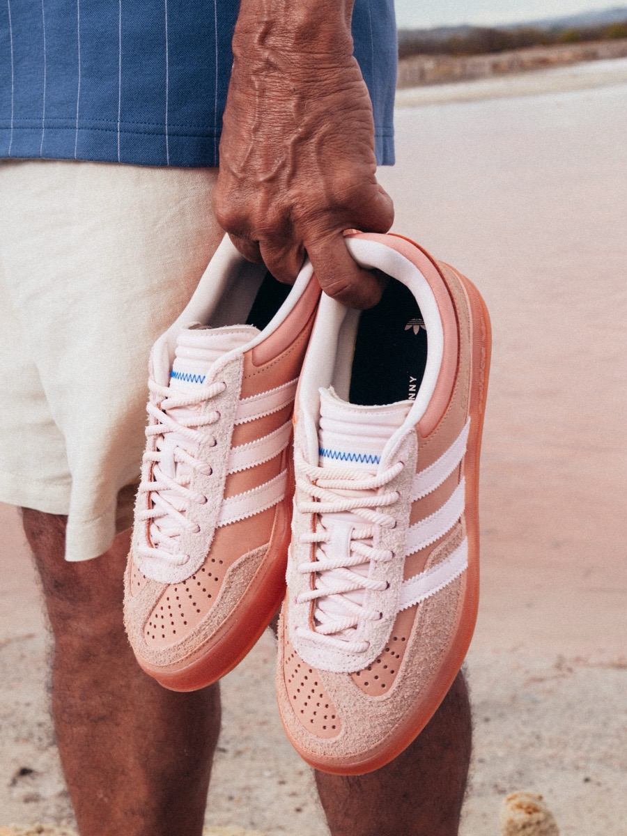 Bad Bunny x adidas Gazelle Indoor “Cabo Rojo”が国内7月26日