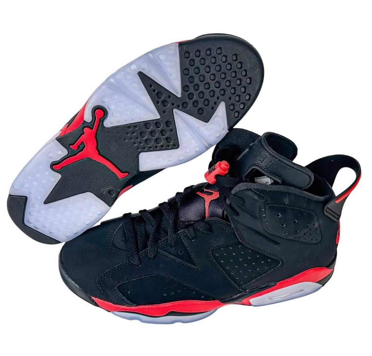 Nike Air Jordan 6 ブラック/レッド snkrsにて当選。 Feast Your Eyes on This Rare $5,000 USD Alternate Air Jordan