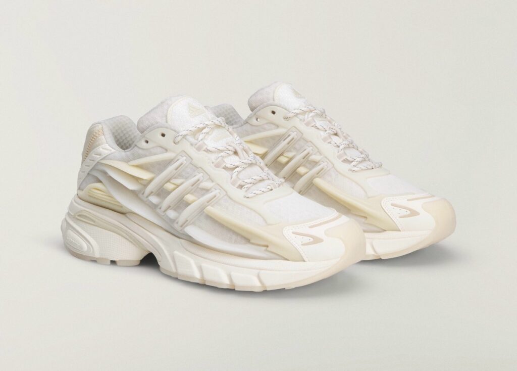 Pharrell x adidas『Adistar Jellyfish “Core White”』が7月15日に発売