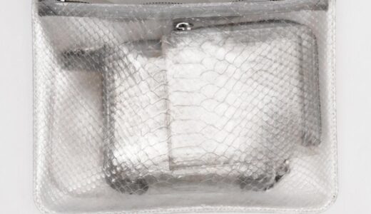 Wallet COMME des GARÇONS 蛇柄クリア素材のウォレットコレクションが国内7月より発売