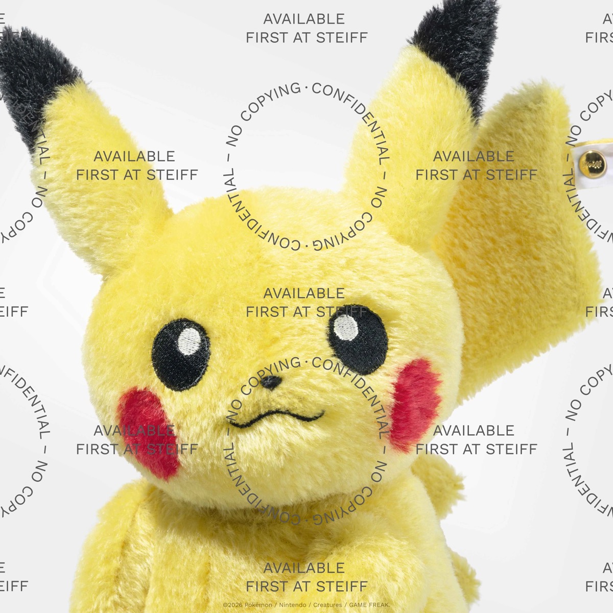 Steiff x Pokémon 30周年記念 1996個限定ピカチュウぬいぐるみが7月24
